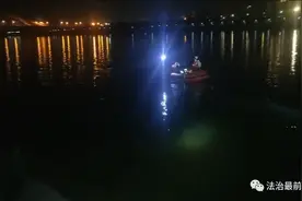 痛心！一对父女在邕江游泳突发意外，女儿开学就上小学了图片
