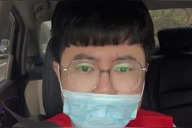 南京95后网约车司机当“移动志愿者”，车上安喇叭宣传防疫图片