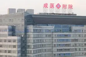 书记访谈录 | 成都医学院第一附属医院党委书记孙云：要比别人付出更多，才能让医院实现跨越式发展图片