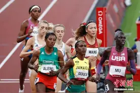 中国女子中长跑再创历史 王春雨800米获第五图片