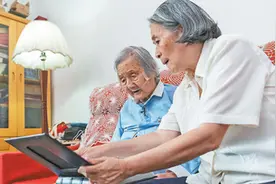 革命先烈后代瞿独伊：百年初心未改 矢志丹心报国图片