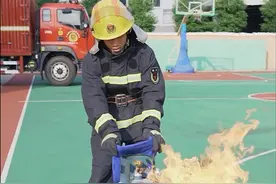 煤气罐着火怎么灭？视频封面
