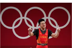 浙江一高校东京奥运会夺得五金？横幅挂满校园！网友：奥运会成了校运会……图片