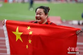 掷出77.03米 王峥夺奥运会女子链球银牌图片