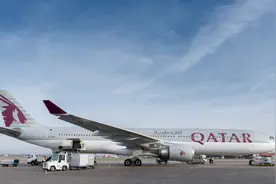 卡塔尔航空已将大部分空客A330-300客机从仓库中移出图片