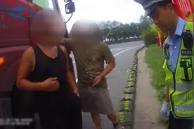 两名长途司机高速路上突发急性肠胃炎 交警及时救助图片