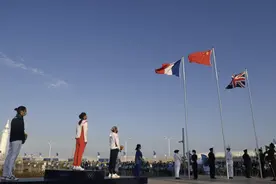 破防了！《义勇军进行曲》在聂耳遇难不远处奏响……图片
