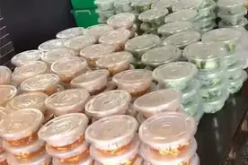 让人气愤！餐馆接到120份外卖订单，忙活一上午突遭取消……图片