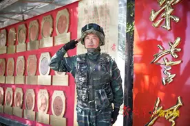 老兵，时刻保持冲锋姿态图片