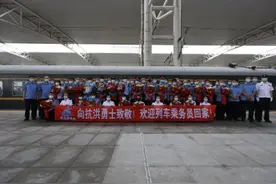 长春客运段长春至广州T122次列车遭遇水害纪实图片