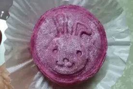 简单几步做好一盘丑丑的糯米糍月饼，快速搞定一餐饭图片