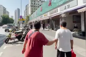 老人忘带健康证明乘车被拒，武汉公交回应图片