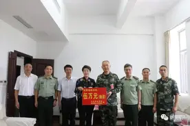 县领导走访慰问武警官兵图片