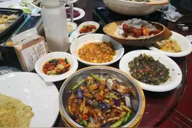 一线调查：餐饮浪费依然存在图片