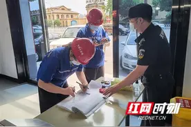 4100吨“铁甲”全速过江，8月底穿越傅家洲图片