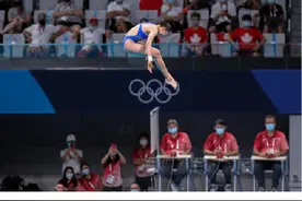 中国第9次包揽冠亚军！全红婵跳水女子10米台夺冠 陈芋汐摘银图片