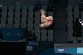 封面独家丨5跳24个满分 14岁女孩全红婵10米跳台打破奥运纪录夺金图片