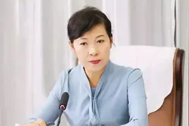 “60后”女性干部王莉霞二度接棒布小林任内蒙古代主席视频封面