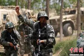 “魔鬼”对于解放军特战营长刘近为何是“爱称”？图片