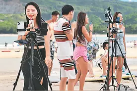 旅游博主越来越吃香图片