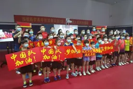 两块金牌 双份大虾犒劳！父母透露备好美味 等陈梦归来图片