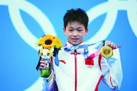 三跳满分！14岁小将全红婵女台摘金图片