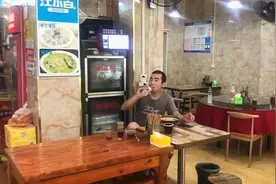 平时络绎不绝现在门可罗雀 疫情下郑州餐饮行业有点“冷”图片