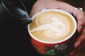 瑞幸咖啡的逆袭图片