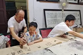 修村志 办书屋 桃林村里有位“龙司令”图片