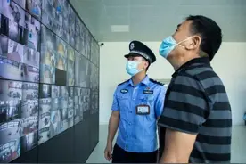 一位警察丈夫的抗疫宣言：“等战斗完我就回来”图片