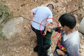 一家三口“齐上阵”殴打民警，均被采取刑事强制措施图片