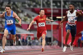 可惜！中国男子4×100米接力距奥运领奖台只差一小步图片