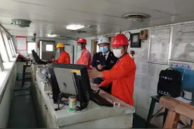 以案为鉴 | 海上快速消失的神秘黑影图片