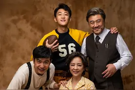 14场票已售罄，新版《推销员之死》导演这样解读阿瑟·米勒图片