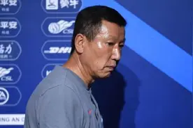 崔康熙辞职，毛毅军暂时代理主教练！揭秘昨晚发生了什么...图片