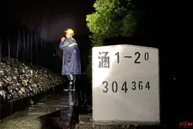 四川盆地中东部有大到暴雨，成都工务段铁路防汛设82个网格巡查区图片