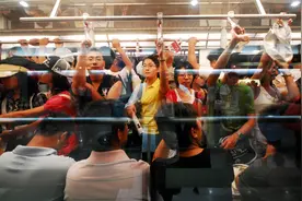 从“成功学”到“普通学”：跳出“体面陷阱”，是时候了图片