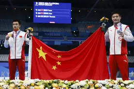 早安·奥运｜跳水男子10米台：中国天团绝对优势包揽冠亚军图片