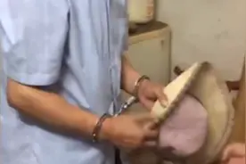 男子戴着女性帽子，深夜连盗6辆摩托车视频封面