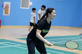 慢新闻·人物｜从世界冠军到老板、教练，退役后的张亚雯走出了自己的路图片