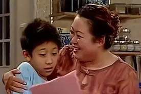 萧亚轩式快乐？还记得《家有儿女》的胖婶吗，历任男友都是小鲜肉图片