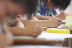 取消月考17年，这个“鸡娃重镇”仍在卷图片