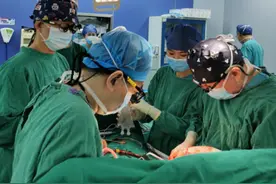 24小时生命接力｜吉大一院器官移植中心落成后首度联合发力 成功完成“心、肝、肾”10例移植手术图片