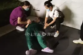 郑州护士检测现场晕倒 倒地前暗示自己坚持采完手头的试管图片