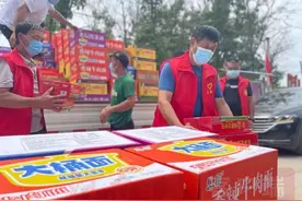 荥阳：闲不下来的“爱心”书记图片