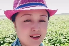 《乡村爱情》“谢大脚”扮演者于月仙在内蒙古发生车祸不幸去世图片