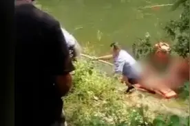 儿子钓鱼时落水父亲施救，不幸双双溺亡视频封面