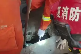 不容易！宁夏初中女孩暑假打工挣3000元掉粪池，消防员为她捞出图片