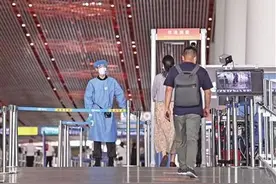 北京两机场持续加严疫情防控举措图片
