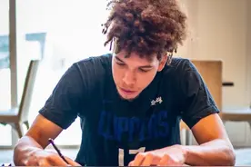 官方：快船正式签下两名新秀杰森-普雷斯顿和布兰登-波士顿图片